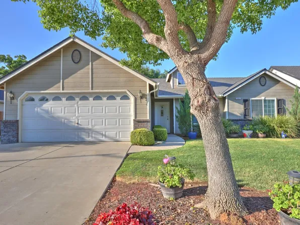 1861 E Oakmont Ave, Fresno, CA 93730