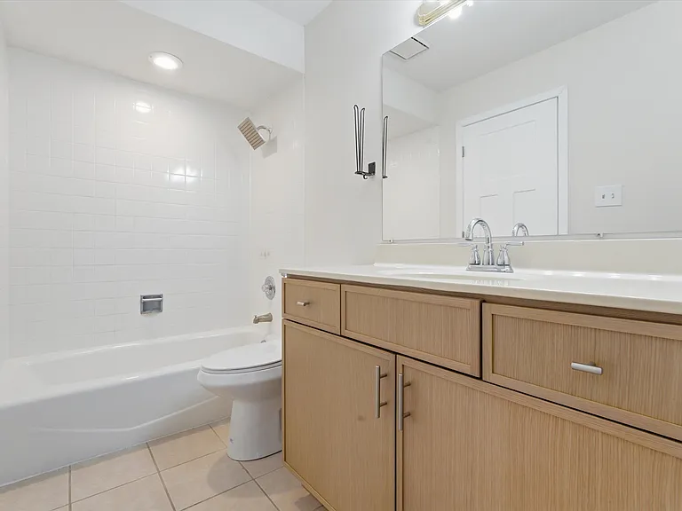 15826 Farm Hill Dr — Photo 13