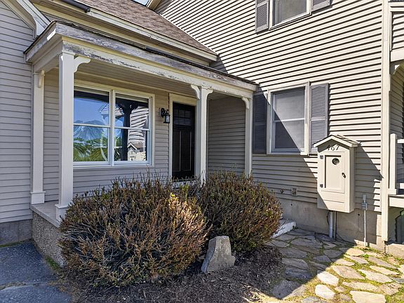 3rd image of 467 Bay Road