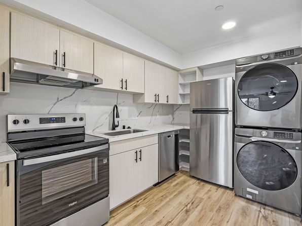 2330-2332 Grand Ave #2330-318