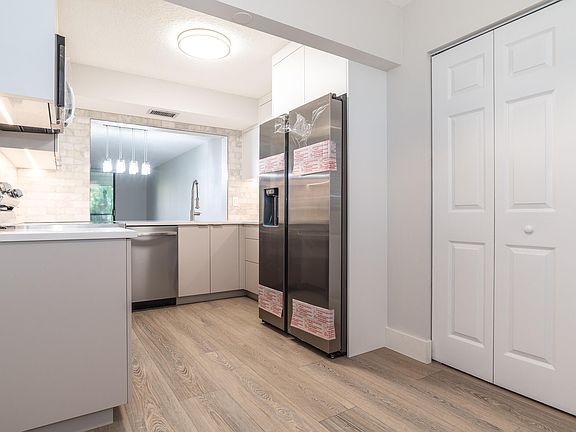 4th image of 1850 Homewood Boulevard #216