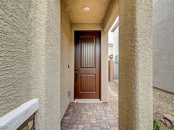 4th image of 8986 Eudora Ave