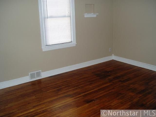 2nd image of 1264 Bush Ave