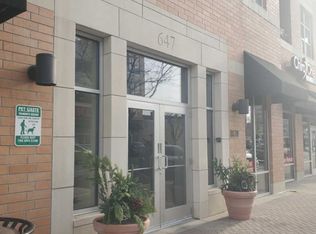 647 Metropolitan Way UNIT 404L, Des Plaines, IL 60016