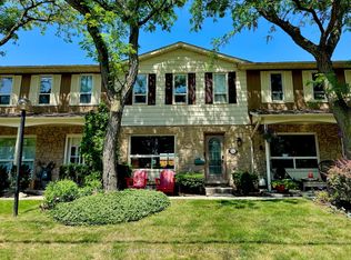 5475 Lakeshore Rd #113, Burlington, ON L7L 1E1