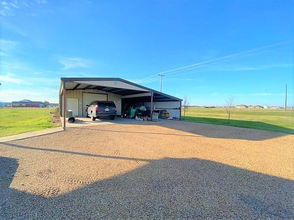 2nd image of 4346 County Road 2604