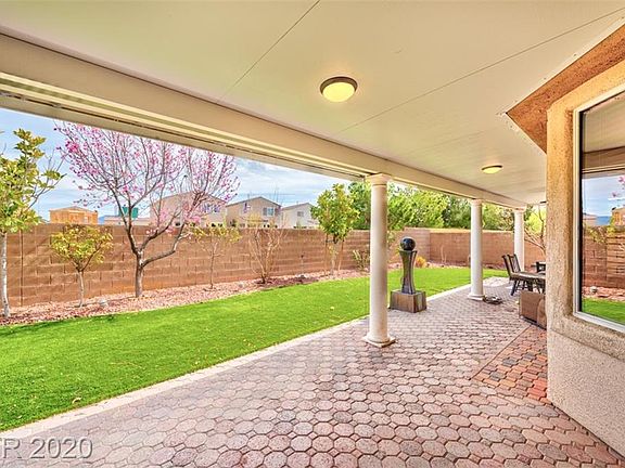 3rd image of 11542 Bollinger Ln