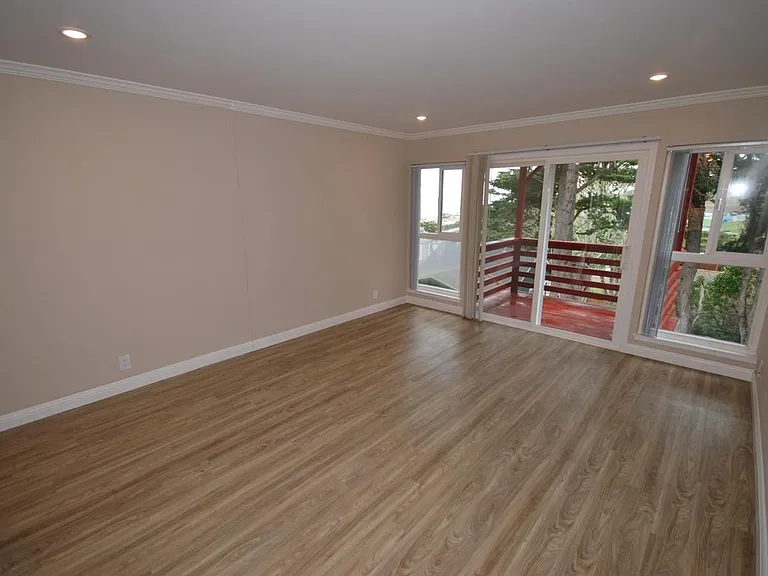 385 Talbot Ave #12A — Photo 4