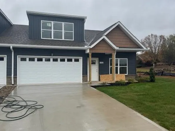 1502 Sunrise Crest Ln, Powell, TN 37849