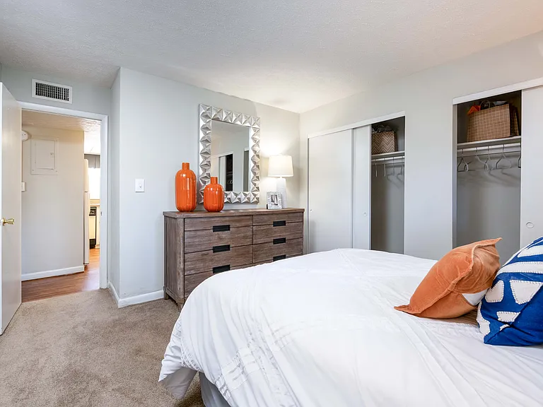 Ascott Place Apartments — Photo 6