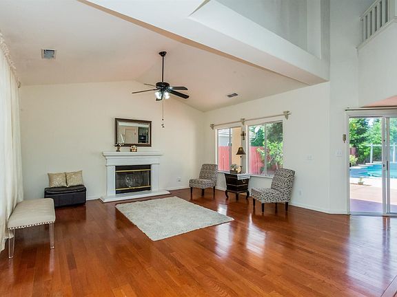 2nd image of 2124 E Palisade Dr