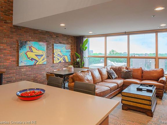 3rd image of 444 W Willis St Unit 503
