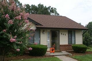 2nd image of 501 Royal Gardens Ct