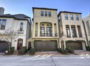 1637 Upland Lks, Houston, TX 77043