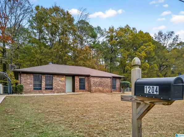 1204 Quail Run Dr SW, Jacksonville, AL 36265