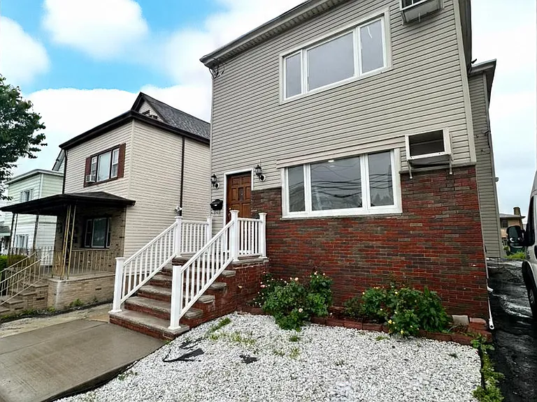 298 Outwater Ln — Photo 9