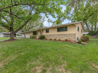 152 Spring Valley Cir, Bloomington, MN, 55420