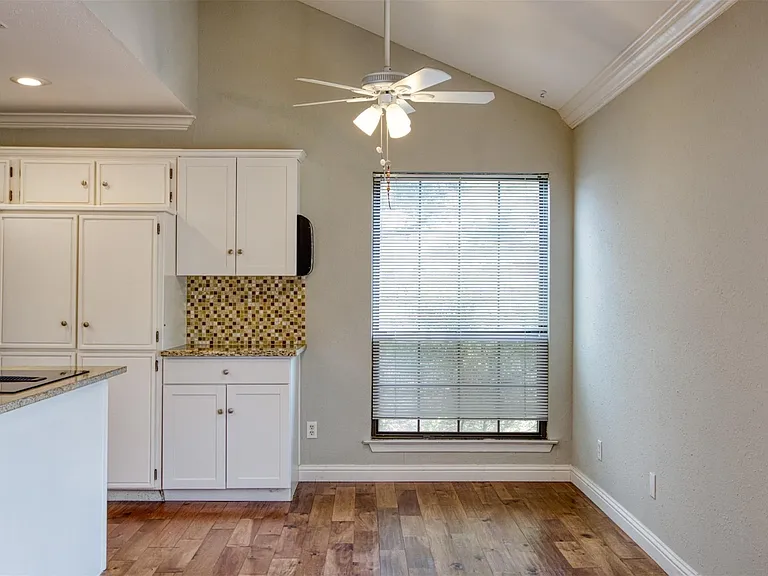 3809 Graphic Pl — Photo 25