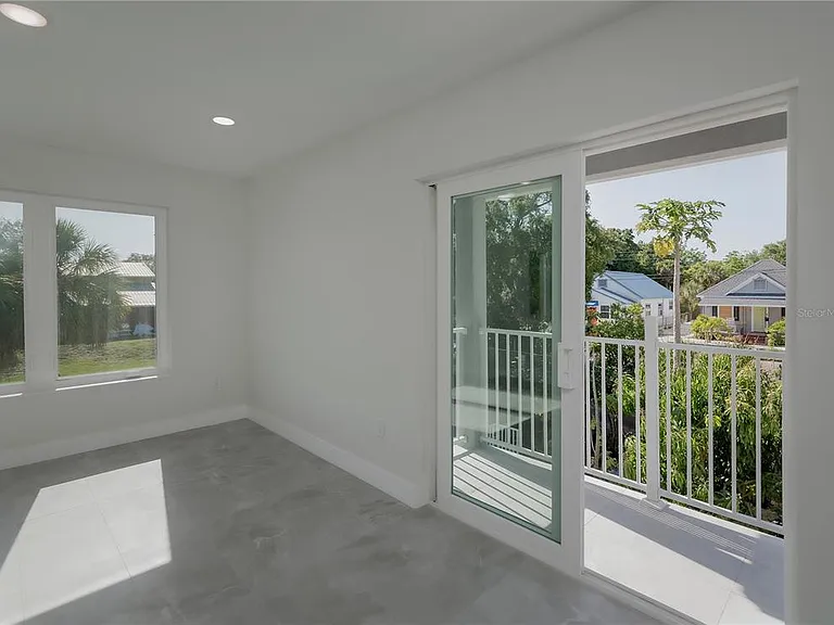 310 Hibiscus St #B — Photo 26