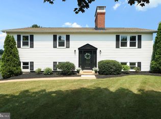 1432 Willowbrook Dr, Boalsburg, PA 16827