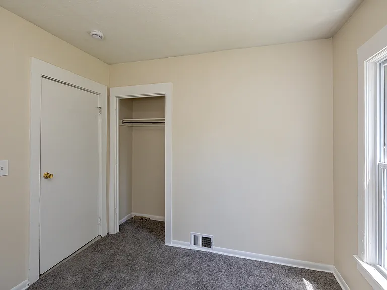 2063 W 104th St — Photo 16