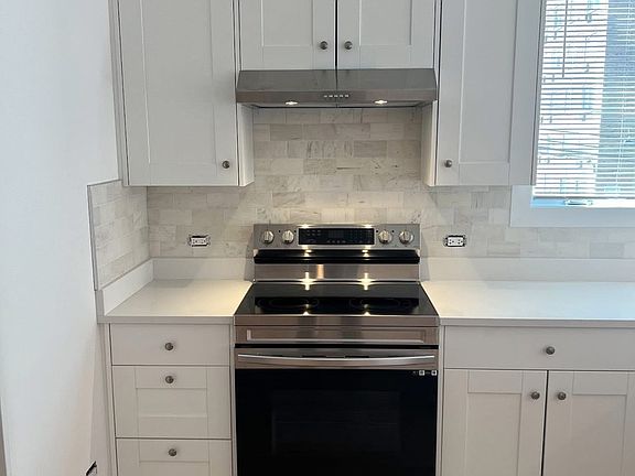 3rd image of 1930 Sherman Ave #1S