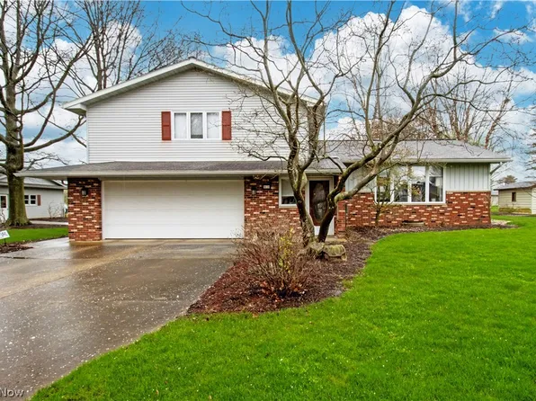 81 Lerue St, Apple Creek, OH 44606