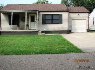 803 Clayton Ave, Belpre, OH 45714