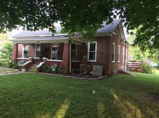 206 S State Road 159, Edwardsport, IN 47528