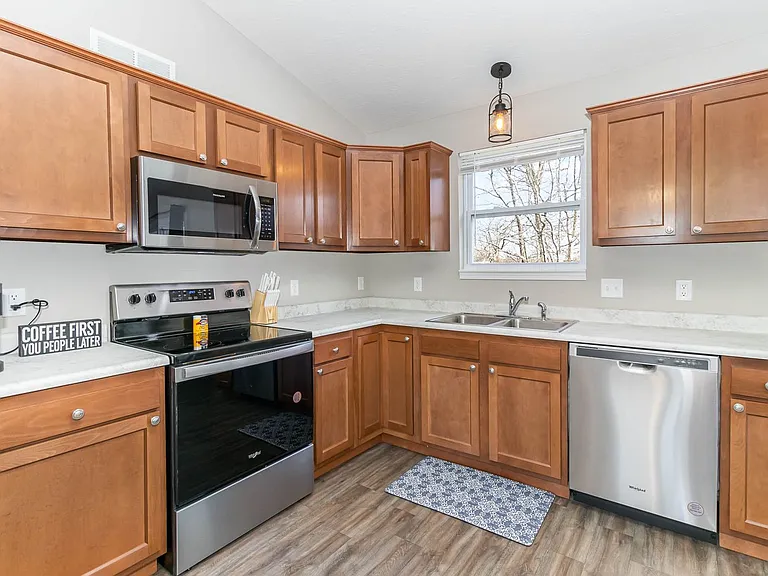 8 E Persimmon Dr — Photo 13
