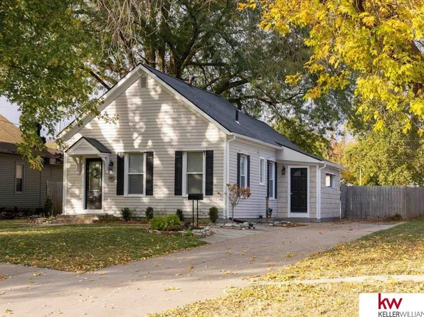 241 N 21st St, Blair, NE 68008