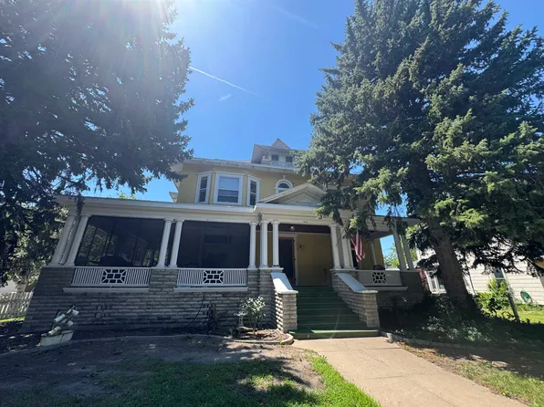 502 W 5th Street, North Platte, NE 69101