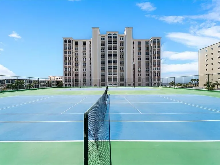4950 Gulf Blvd #408 — Photo 31