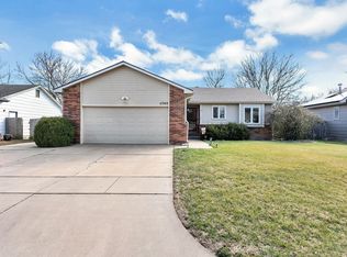 11703 W Kenny Ln, Wichita, KS 67212