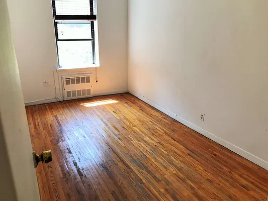 Rented by Joe Gotham LTD | media 18