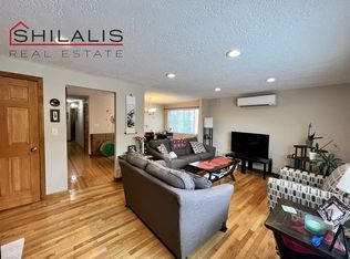 22 Coolidge Hill Rd, Watertown, MA 02472