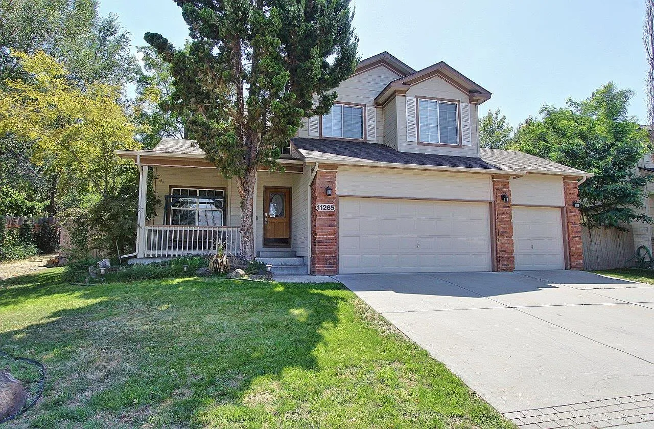 3 bed, 2.5 bath, 1739 sqft, $2,475 — Photo 1