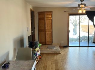 5910 Corey Ln APT 1BL, Oak Forest, IL 60452