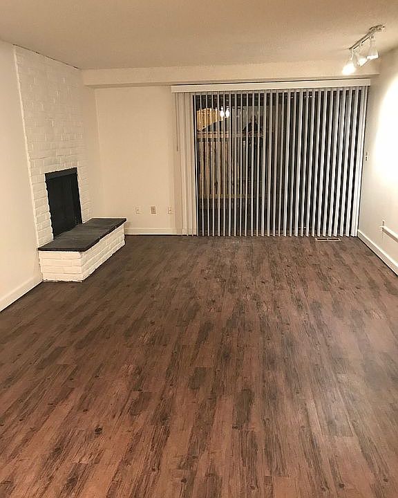 1st image of 9907 NE 124th St APT 809
