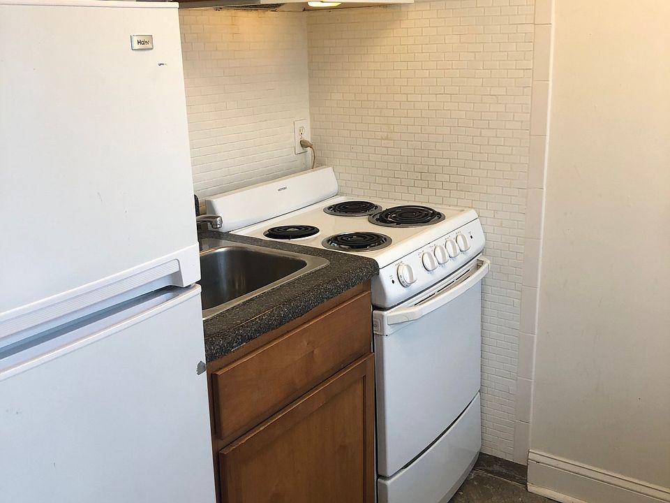 1st image of 734 Argonne Ave NE #14054344