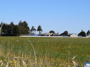 839 Finn Hall Rd, Pt Angeles, WA 98362