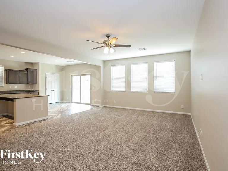 317 Casmailia Ave — Photo 3