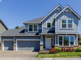 839 Throne Dr, Eugene, OR 97402