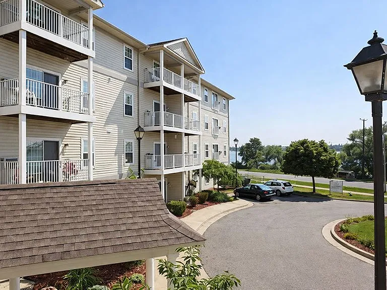 ST. CLAIR LANDINGS — Photo 3