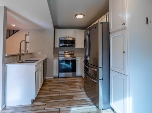 3720 Iris Ave APT C, Boulder, CO 80301