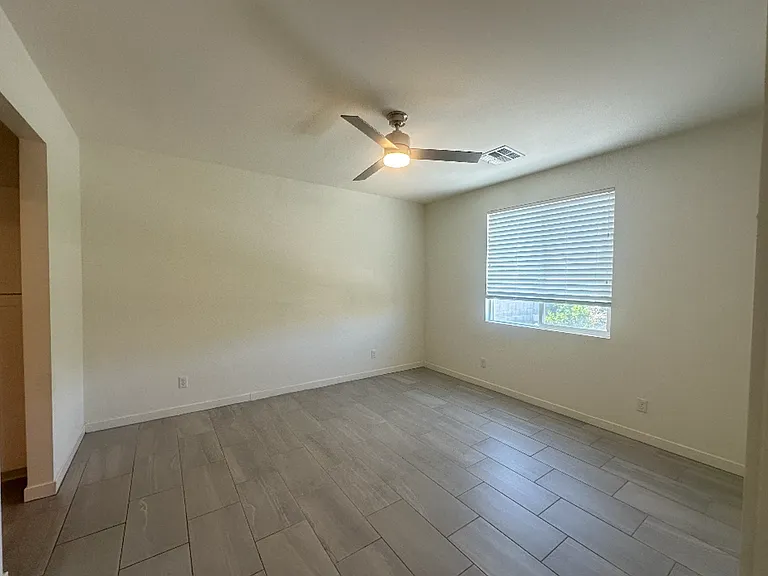 2642 E Harvard St — Photo 12