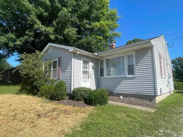 520 W Brummitt St, Owensville, IN 47665