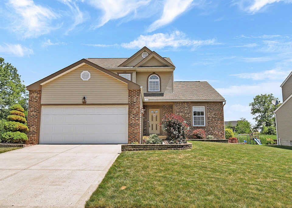 1st image of 600 Glen Oaks Dr