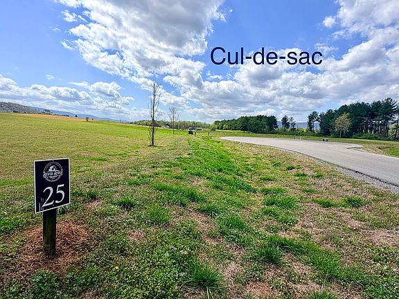3rd image of 25 E Ridge Rd