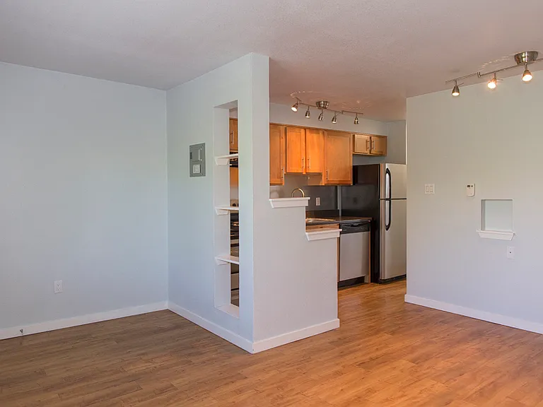 310 W Archer Pl — Photo 23